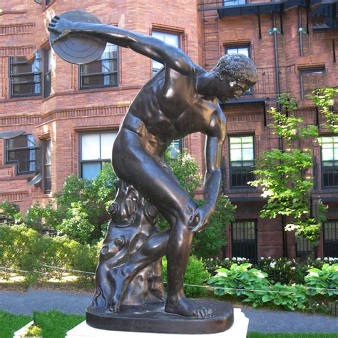 Greeks Discus Thrower Sculpture Bronze Discobolus Statue For Sale - SevenTreeSculpture