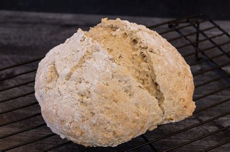 Traditional Irish Soda Bread Without Buttermilk - The How-To Home