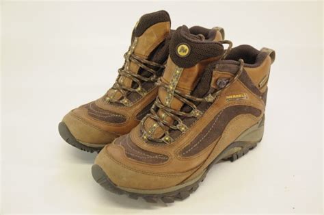 Merrell Women’s Brown Leather Waterproof Vibram Sole Hiking Boots Size ...