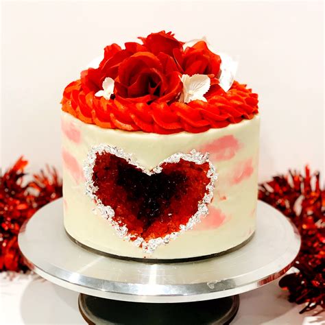 Heart-Shaped Geode Cake ~ Intensive Cake Unit