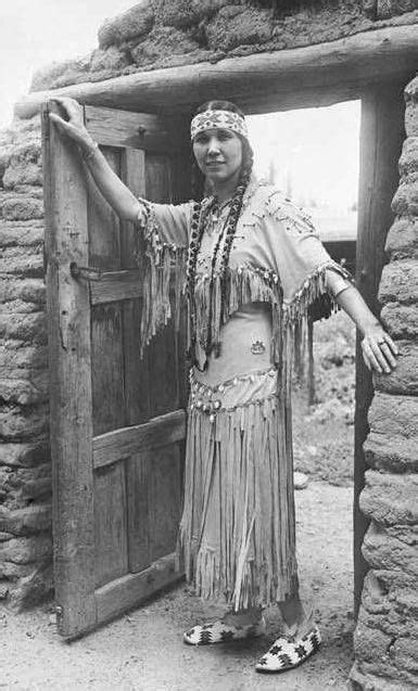 Cherokee Woman | Native american cherokee, Native american indians ...