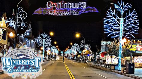 GATLINBURG WINTERFEST: City Of Lights Driving & Walking Tour ONE NIGHT ...