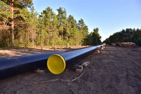 Natural gas pipeline construction - Photos by Canva