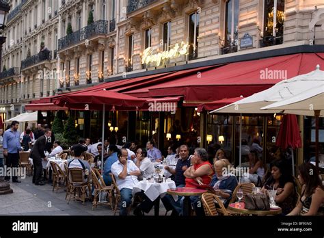 Fouquets Restaurant, Champs Elysees, Paris, France Stock Photo - Alamy