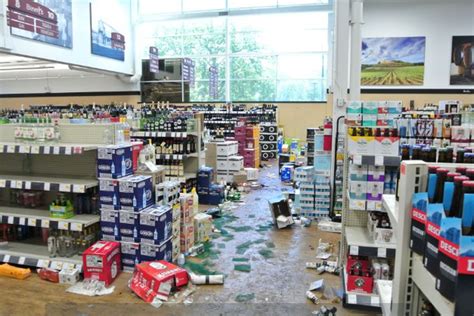 Binny’s pledges to reopen 11 damaged liquor stores - Chicago Sun-Times