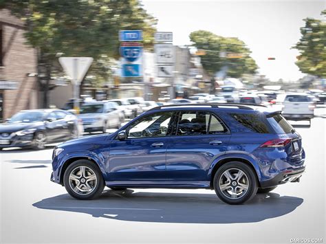 2020 Mercedes-Benz GLE 350 4MATIC (Color: Brilliant Blue; US-Spec ...