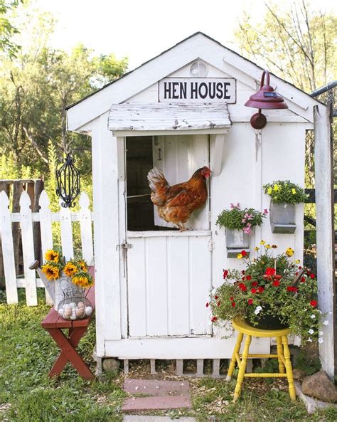 You Need These DIY Chicken Coops in Your Backyard | Chicken garden ...