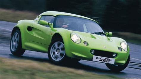 Lotus Elise Specs, Performance, Comparisons