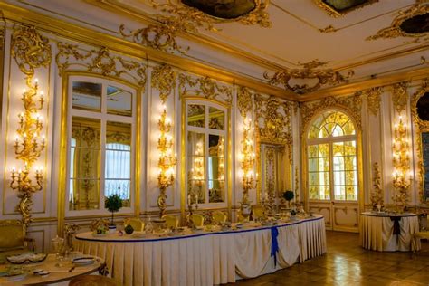 Premium Photo | The dining room of the palace of versailles