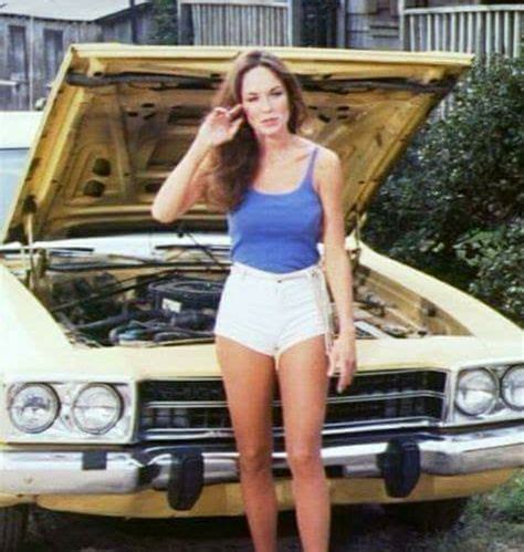 Plymouth Roadrunner (With images) | Catherine bach, The dukes of ...