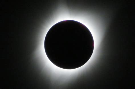 Une éclipse solaire totale a lieu aujourd'hui, voilà où et quand l'observer