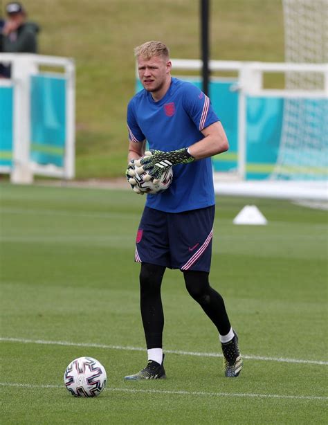 Arsenal complete signing of Sheffield United goalkeeper Aaron Ramsdale ...