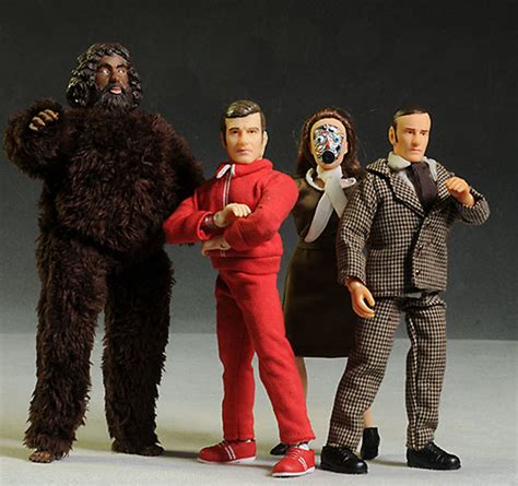 Review and photos of Six Million Dollar Man & Bigfoot action figures by BifBangPow