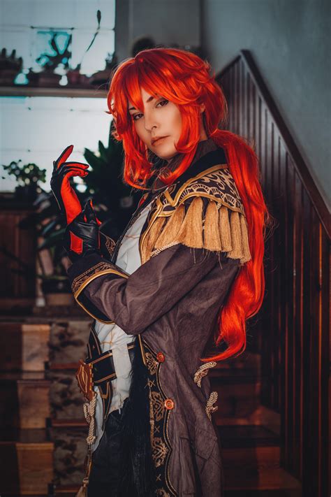 Diluc cosplay by Lilly Bakamoto (self) : r/DilucMains