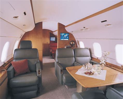 Jet Airlines: bombardier global 7000 interior