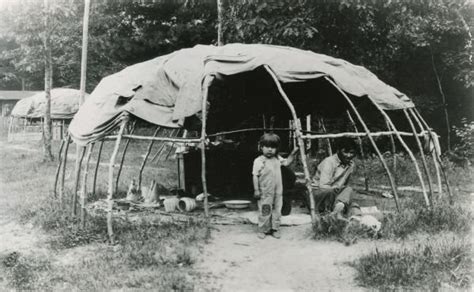 History: Ho-Chunk — Multilingualism and Education in Wisconsin