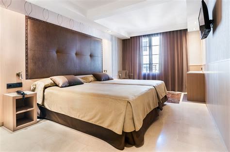 THE 10 CLOSEST Hotels to Gothic Quarter (Barri Gotic), Barcelona