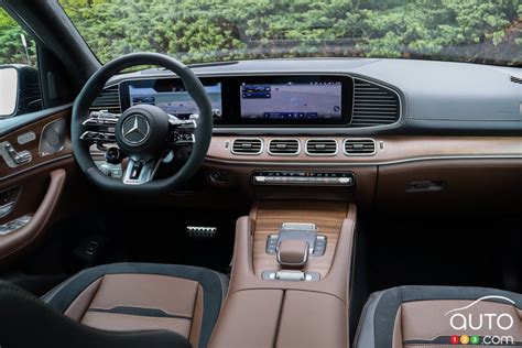 Mercedes-Benz GLE 2024 premier essai : tout électrifier — 107.7 Estrie