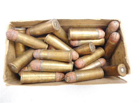 44-40 SHOT AMMO IN COLLECTABLE BOX, BOX IN DAMAGED CONDITION