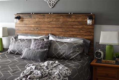 Paper Paint and Pine: DIY Wooden Plank Headboard