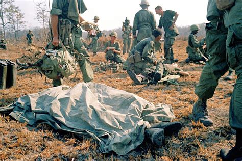 Vietnam War Dead 1967 | A dead U.S. soldier lays on the batt… | Flickr