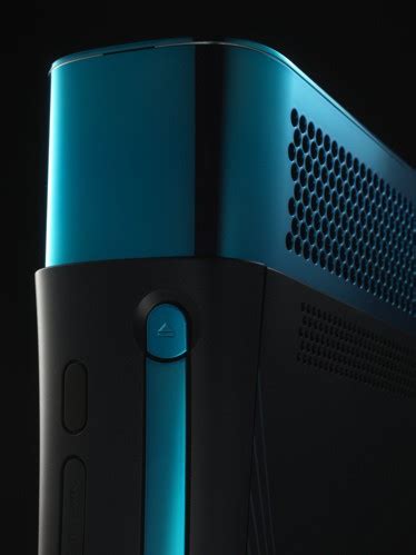 Blue-Tinted Xbox 360 Development Kit » Midnight Xbox 360