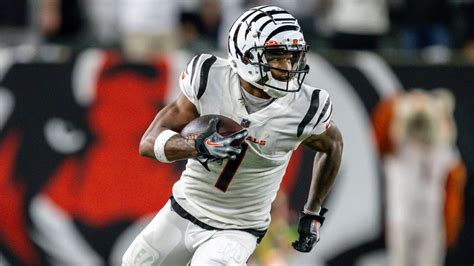 Cincinnati Bengals To Wear White Alternate Helmets Against Jacksonville ...