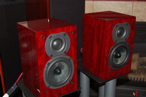 Quad Lite2 Satellite in high gloss rosewood (perfect for a small room or computer speakers ...