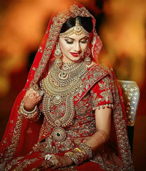 Pin by KAUSAR on aBridal photography | Indian bridal photos, Indian ...