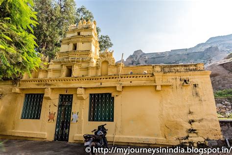 My Journeys In India: Madhugiri Fort or Madhugiri Betta