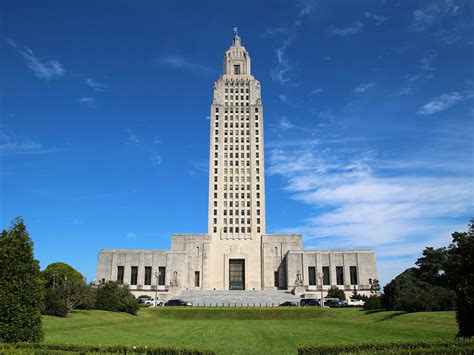 Louisiana State Capitol Pencil In Ceiling | Americanwarmoms.org