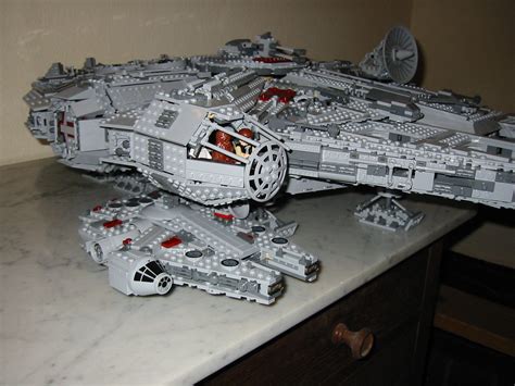 LEGO Star Wars: Falcon Family Foto 4 | 7778 Special Edition … | Flickr