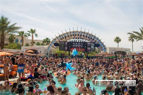 Daylight Beach Club at Mandalay Bay | Vegas Party VIP