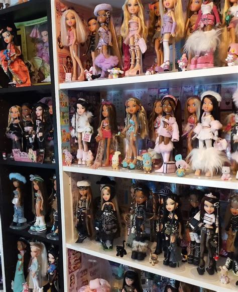 Display 🫶🏻 (ig: m0therofpink) in 2023 | Bratz doll, Beautiful barbie dolls, Brat doll