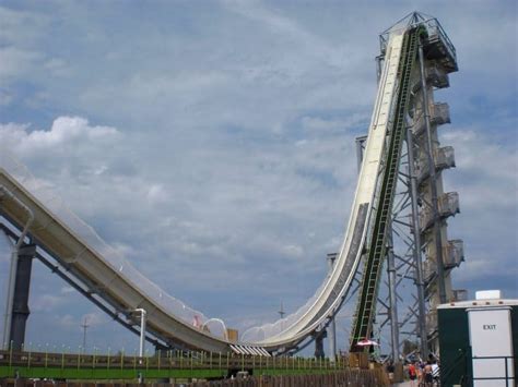 Worlds tallest water slide finally open