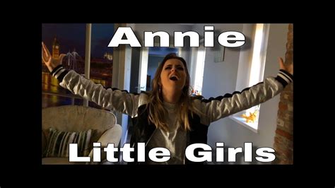 Little Girls - Annie 2014 Lyrics ( Musical Movie Version ) Acordes - Chordify