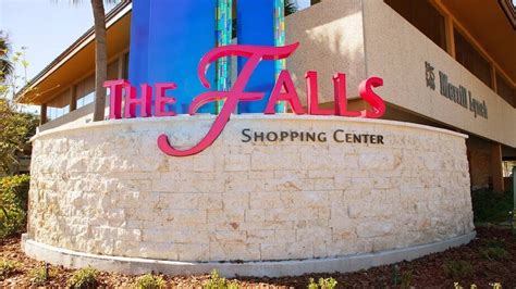 5 Facts about The Falls Shopping Mall | Miami.com | Miami Herald