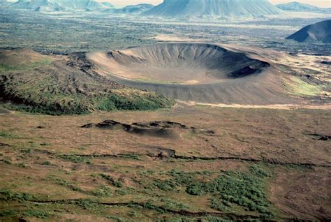 What Are Tuff Rings and How Do They Form? | Geology Base