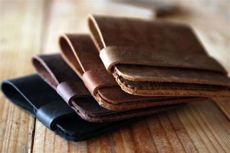 The Handmade Reddish Brown Slim Leather Wallet | Gadgetsin