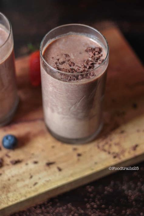 Healthy Chocolate Almond Milkshake - food-trails