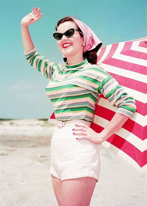 Retro Beach Style | Retro fashion, 1950s fashion, Vintage summer