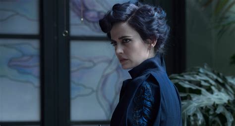 Eva Green Oversees 'Miss Peregrine's Home for Peculiar Children' in New Trailer