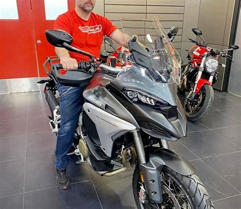 [Review/Op-Ed] The Futuristic 2021 Ducati Multistrada V4S