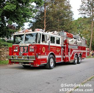 Bedford Hills Fire Department Tower Ladder 57 | 2000 Seagrav… | Flickr