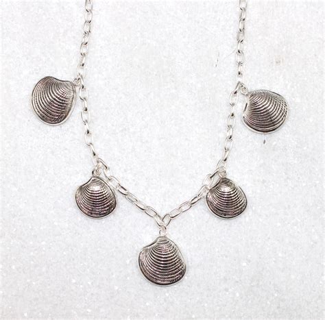 Clam Shell Necklace - Best of Everything | Online Shopping