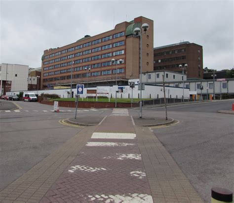 Entrance to the Royal Gwent Hospital,... © Jaggery cc-by-sa/2.0 :: Geograph Britain and Ireland