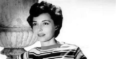 Margaret Field Biography - Facts, Childhood, Family Life & Achievements