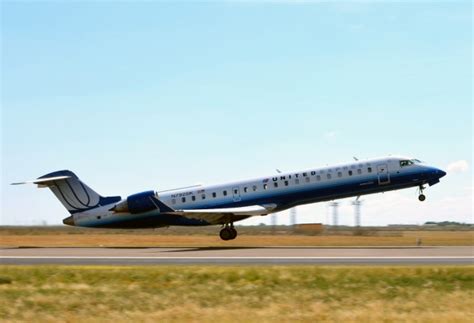 Bombardier CRJ700 Systems - FlyRadius