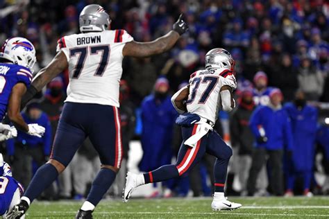 Rushing Attack Carries Patriots Past Bills For Seventh Straight Win | ABC6