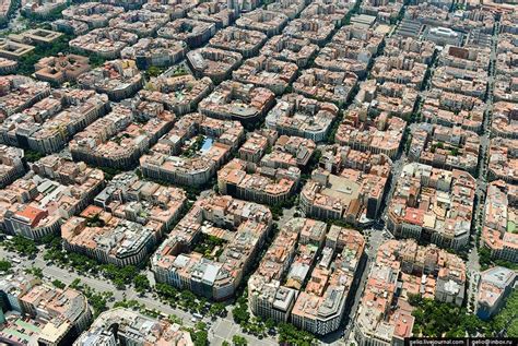 The Peculiar Architecture And Design of Eixample, Barcelona | Amusing ...